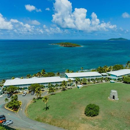 Tamarind Reef Resort Spa & Marina Кристианстед Экстерьер фото