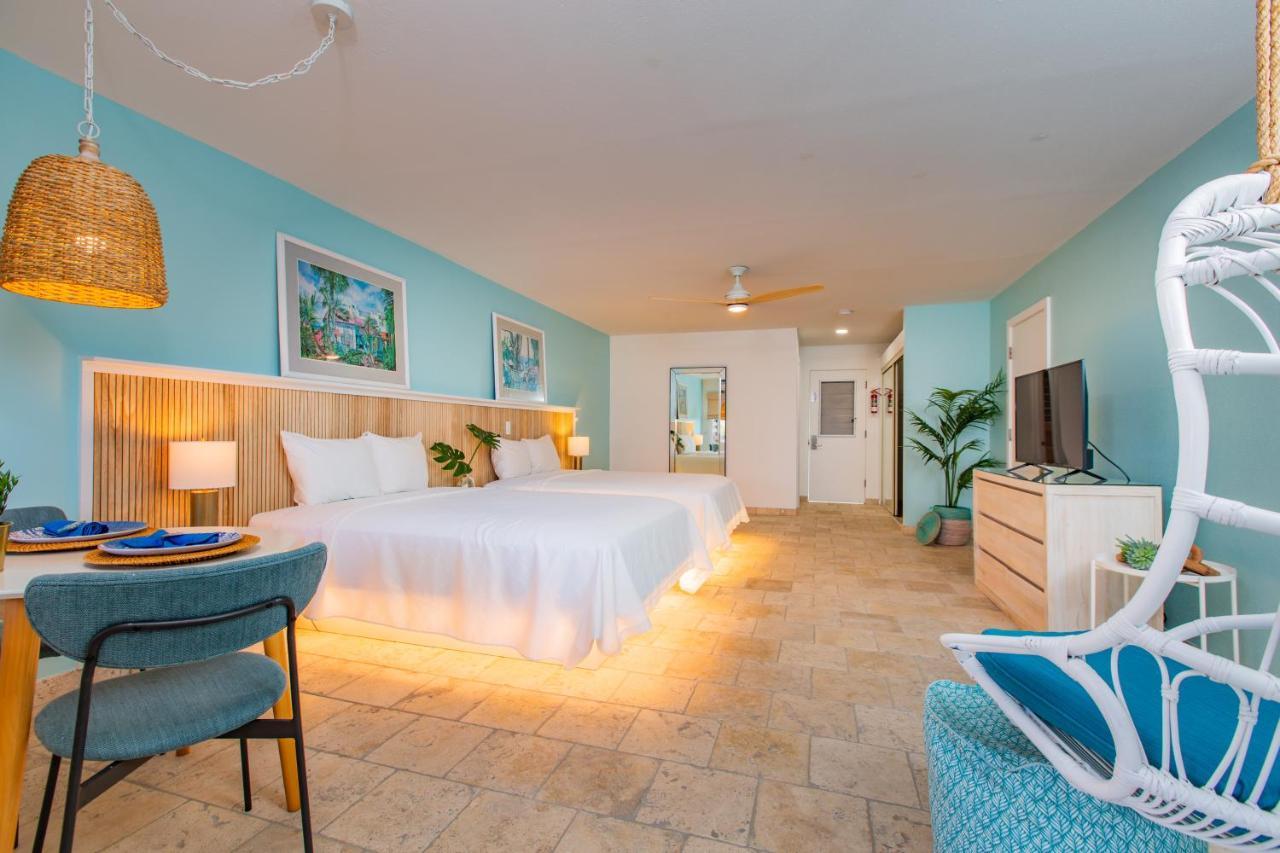 Tamarind Reef Resort Spa & Marina Кристианстед Экстерьер фото